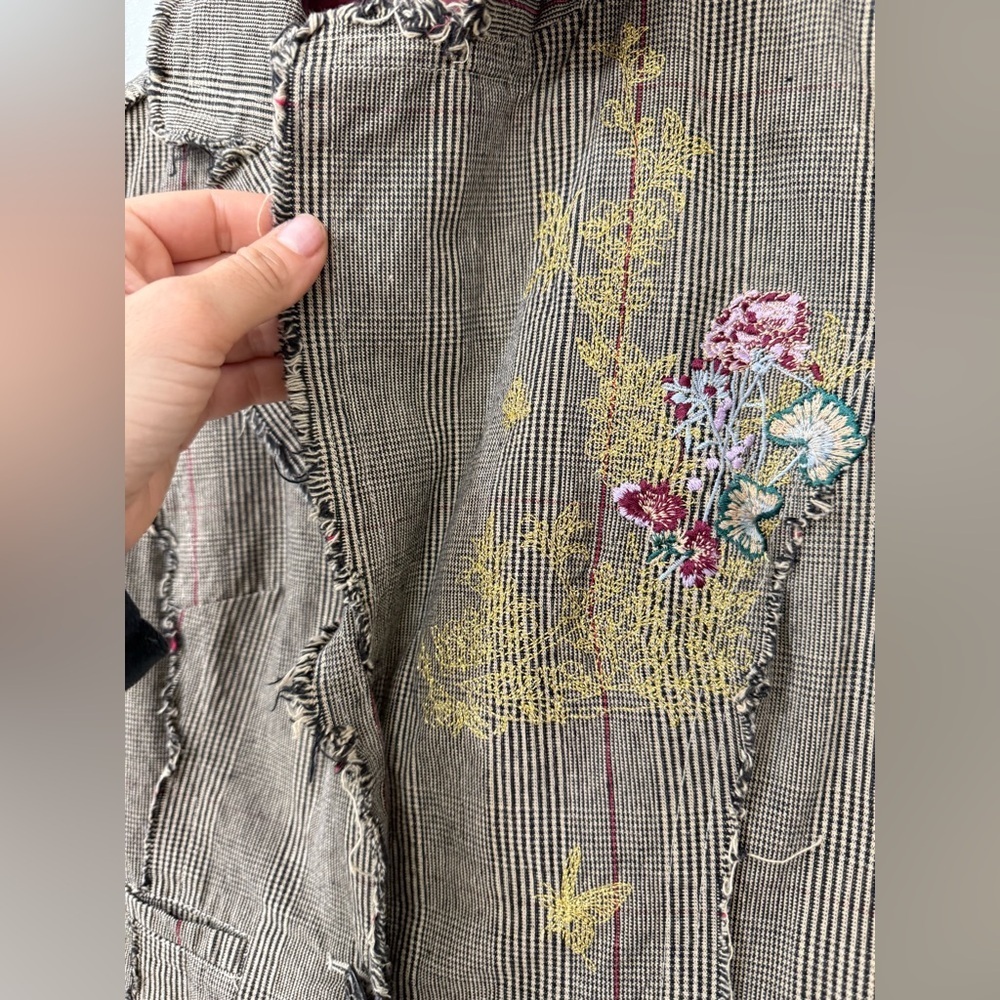 Tan Sport Womens Blazer Embroidered Floral Jacket Frayed Edge Size S Small - Picture 4 of 11